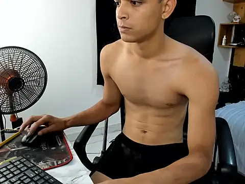 Snapshot of slim_dirtyxx1 chatting on 07-14-26, 09:09 slim dirtyxx1 online show from 07-14-26, 09:09