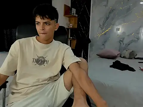 Snapshot of slim_dirtyxx1 chatting on 07-23-26, 07:45 slim dirtyxx1 online show from 07-23-26, 07:45
