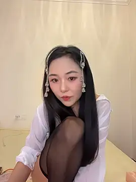 Snapshot of tuantuan_603 chatting on 07-01-26, 12:12 tuantuan 603 online show from 07-01-26, 12:12