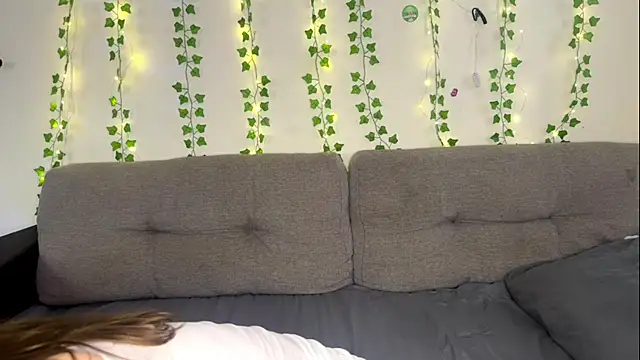 UrSexxLenaxx online show from 07-25-26, 02:47