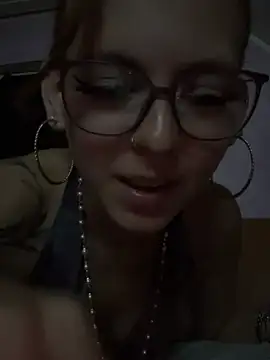 Snapshot of Alina-420 chatting on 06-30-26, 08:10 Alina-420 online show from 06-30-26, 08:10