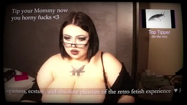 Snapshot of KinkyBaddie69 chatting on 07-22-26, 02:42 KinkyBaddie69 online show from 07-22-26, 02:42