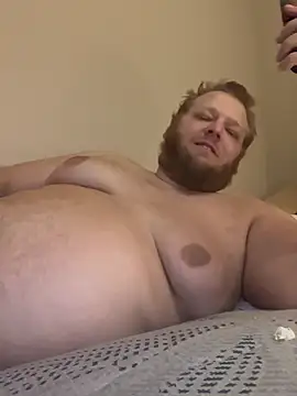 Snapshot of Tallbellybear chatting on 07-14-26, 11:05 Tallbellybear online show from 07-14-26, 11:05