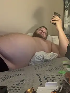 Snapshot of Tallbellybear chatting on 07-15-26, 03:45 Tallbellybear online show from 07-15-26, 03:45