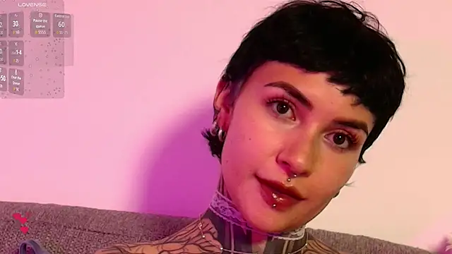 Luana Fiore0 online show from 07-29-26, 08:18