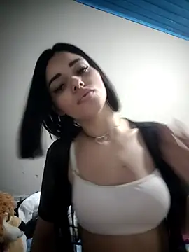 FabyNovinha online show from 07-15-26, 08:03