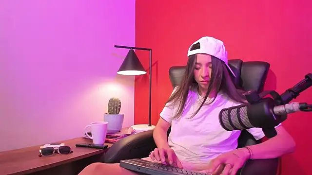 victoria zaenzz online show from 07-11-26, 02:25