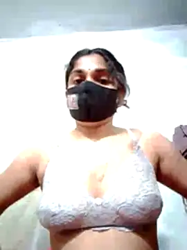 Snapshot of Payel-54 chatting on 07-18-26, 11:19 Payel-54 online show from 07-18-26, 11:19