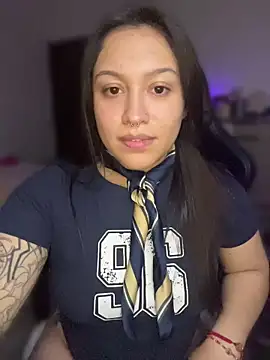 Lilyhotson online show from 07-22-26, 10:45