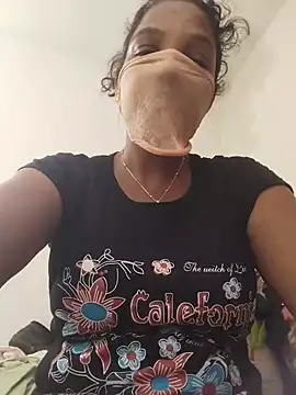 Snapshot of smamoni chatting on 07-16-26, 03:12 smamoni online show from 07-16-26, 03:12