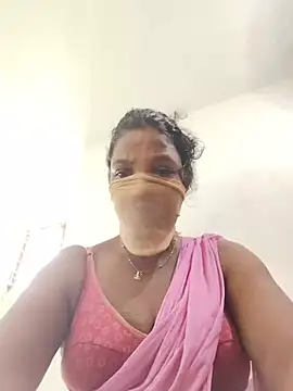 Snapshot of smamoni chatting on 07-30-26, 01:48 smamoni online show from 07-30-26, 01:48