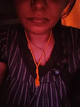 Snapshot of OfficialYazhiniStar chatting on 07-19-26, 05:33 OfficialYazhiniStar online show from 07-19-26, 05:33