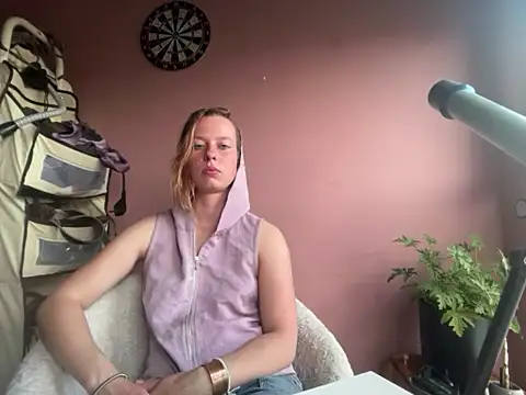 BettyFlirty online show from 07-19-26, 06:22