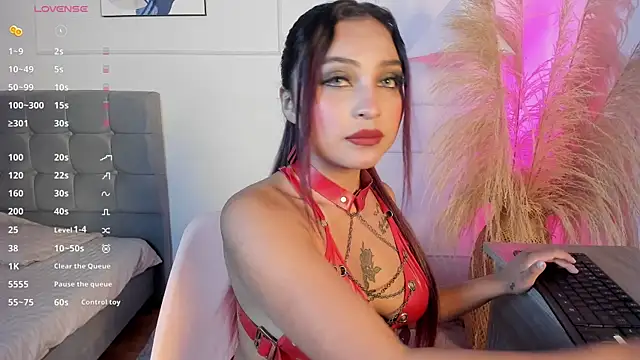 naiah cruzz online show from 07-13-26, 07:16