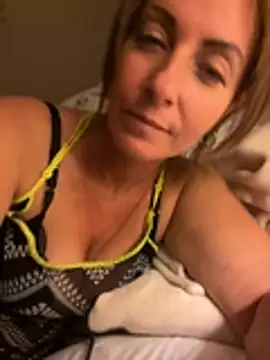 Snapshot of mystical_goddess chatting on 07-26-26, 03:14 mystical goddess online show from 07-26-26, 03:14