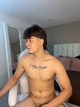MaxCruz  online show from 07-30-26, 05:56