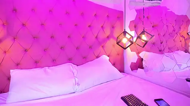 JulietaRizof online show from 07-24-26, 11:58