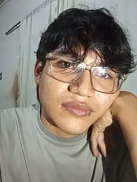 LovePB2 online show from 07-19-26, 06:17
