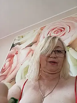 Snapshot of Rita-berry chatting on 07-12-26, 07:10 Rita-berry online show from 07-12-26, 07:10