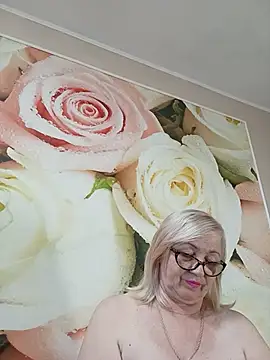 Snapshot of Rita-berry chatting on 07-30-26, 04:55 Rita-berry online show from 07-30-26, 04:55