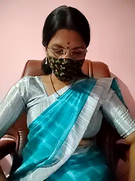 tamil peenqueen online show from 07-21-26, 04:15