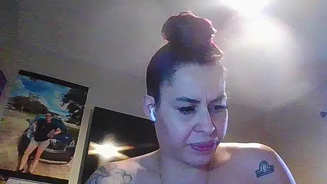 imisamoore69 online show from 11-24-25, 07:35