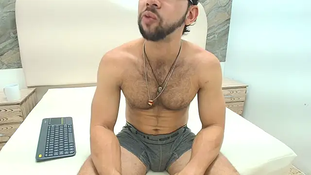 FELIPE DIAMOND online show from 07-14-26, 01:06