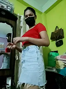 Snapshot of ZaraLuxeTS chatting on 07-16-26, 06:14 ZaraLuxeTS online show from 07-16-26, 06:14