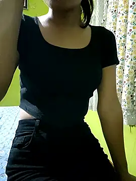 Snapshot of ZaraLuxeTS chatting on 07-30-26, 04:50 ZaraLuxeTS online show from 07-30-26, 04:50