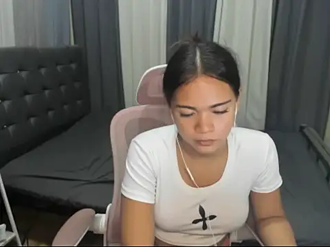 Seductive rein online show from 07-02-26, 08:59