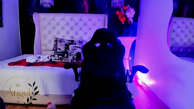 AngelBlue   online show from 07-14-26, 02:05