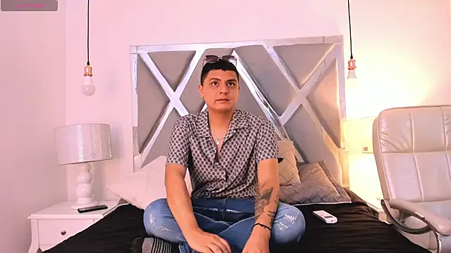 AngelBlue   online show from 07-19-26, 08:01