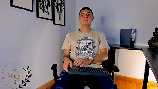 AngelBlue   online show from 07-24-26, 07:56