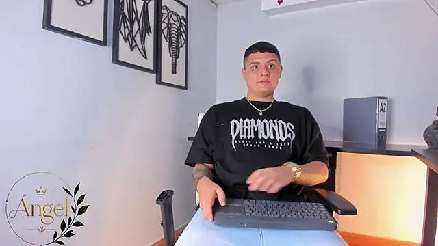 AngelBlue   online show from 07-28-26, 07:50