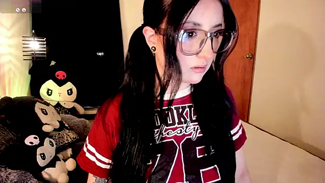 Snapshot of Anny_Bonne chatting on 07-22-26, 10:29 Anny Bonne online show from 07-22-26, 10:29