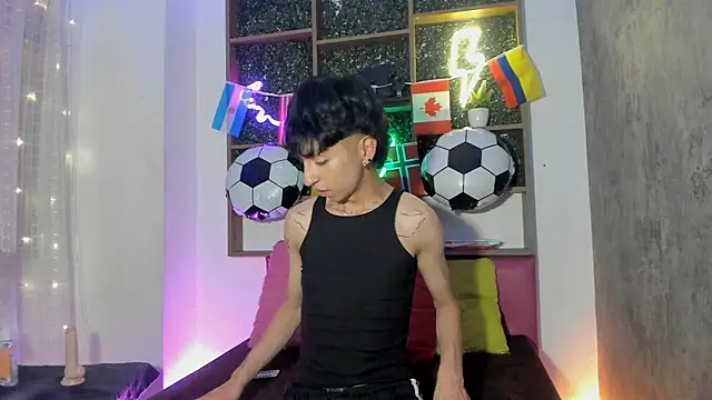 Dominik lux online show from 07-07-26, 03:31