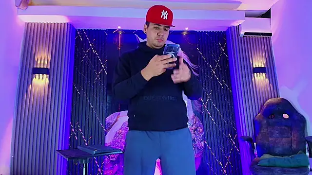 Iam Josue- online show from 07-19-26, 06:11