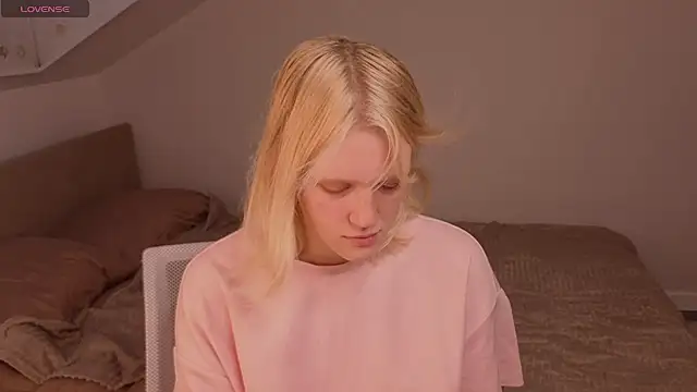 Lilly Jhonass online show from 07-19-26, 01:09
