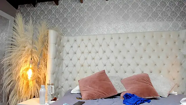 MagdaVon Tise online show from 07-26-26, 03:47