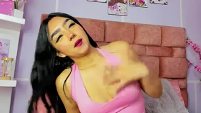 evelyn noa online show from 07-19-26, 03:21