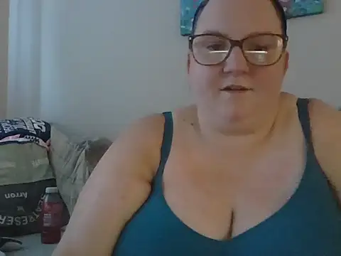 Snapshot of LumaBelleX chatting on 07-29-26, 06:28 LumaBelleX online show from 07-29-26, 06:28