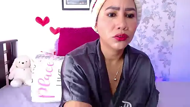 vanessacuter online show from 07-28-26, 04:50