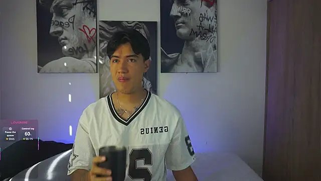 Pablo  Cruz online show from 07-27-26, 01:18