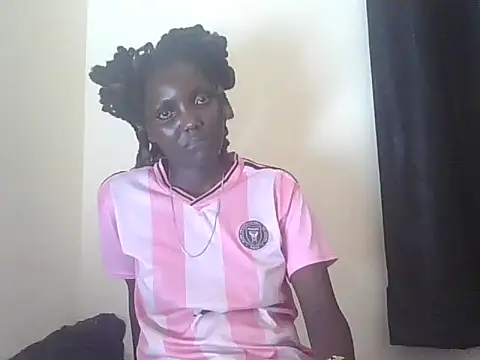 Snapshot of Black_beautygirlll chatting on 07-05-26, 11:01 Black beautygirlll online show from 07-05-26, 11:01