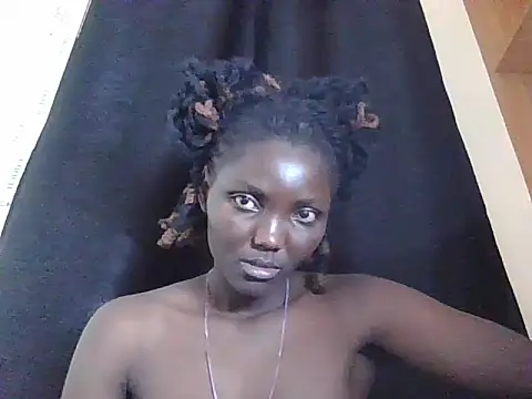 Snapshot of Black_beautygirlll chatting on 07-13-26, 02:53 Black beautygirlll online show from 07-13-26, 02:53