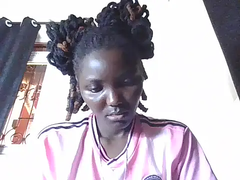 Snapshot of Black_beautygirlll chatting on 07-14-26, 06:18 Black beautygirlll online show from 07-14-26, 06:18