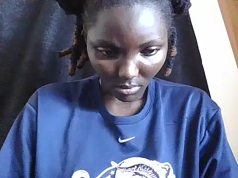 Snapshot of Black_beautygirlll chatting on 07-17-26, 05:40 Black beautygirlll online show from 07-17-26, 05:40