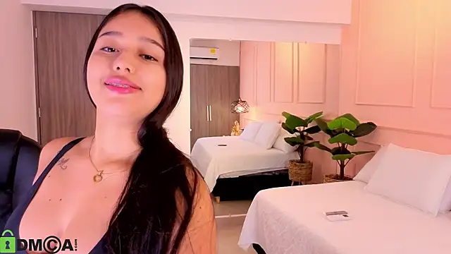 Snapshot of BELLA_GAITAN_ chatting on 07-07-26, 11:47 BELLA GAITAN online show from 07-07-26, 11:47