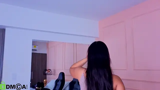 Snapshot of BELLA_GAITAN_ chatting on 07-21-26, 10:50 BELLA GAITAN online show from 07-21-26, 10:50