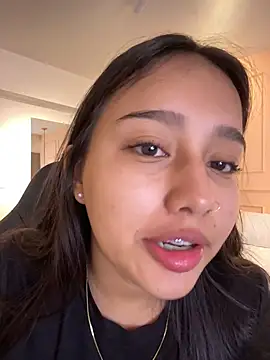 Snapshot of BELLA_GAITAN_ chatting on 07-30-26, 11:09 BELLA GAITAN online show from 07-30-26, 11:09
